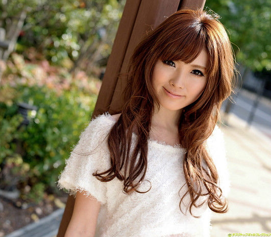 日本女优加藤莉娜(加藤リナ)个人简介盘点介绍及图片